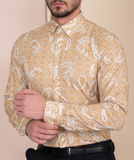Мъжка риза цвят горчица на paisley елементи