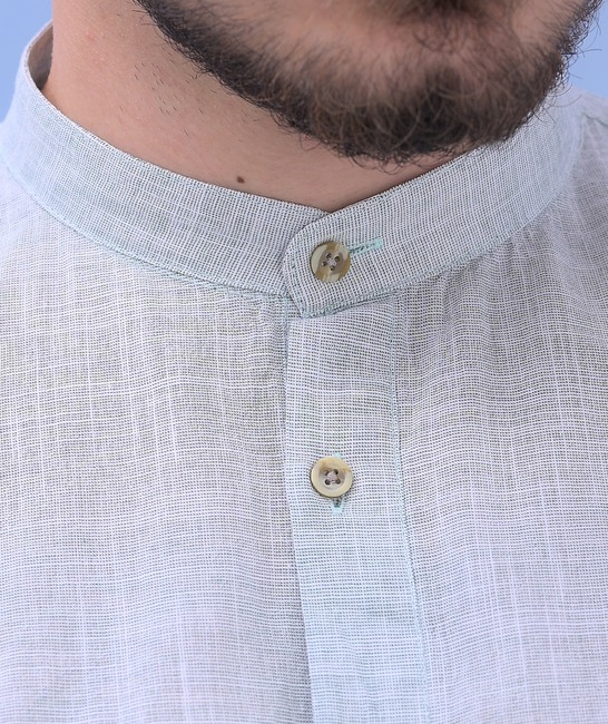Ленена мъжка риза без яка с половин закопчаване в зелено