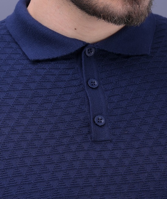 Мъжка плетена тениска с къс ръкав в тъмно синьо с яка