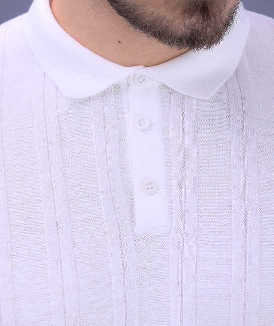 Мъжка тениска с къс ръкав тип поло с яка в бяло