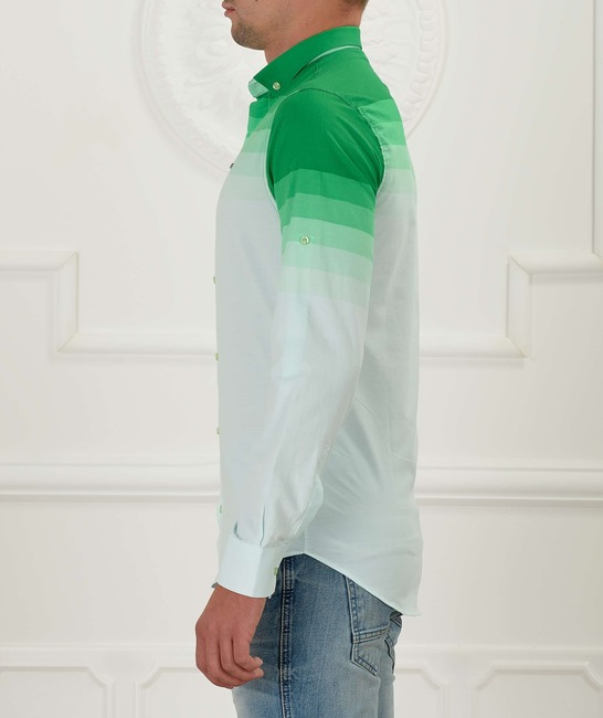 Мъжка бяла риза с преливащи зелени райета