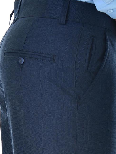 Мъжки тъмно син панталон на каре с 5 джоба