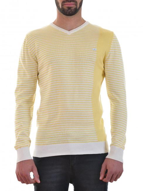 Мъжки пуловер с остро деколте на жълти ленти