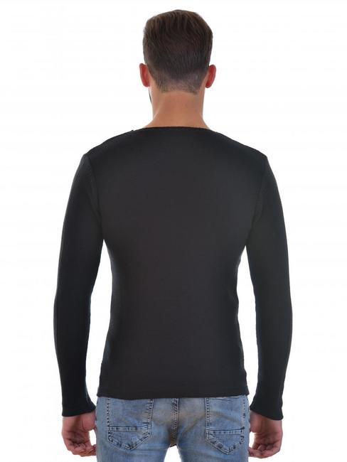 Мъжки черен изчистен пуловер с остро деколте