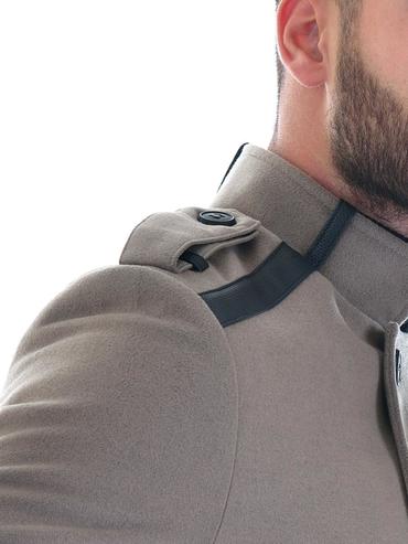 Мъжко късо пепеляво кафяво палто двуредово