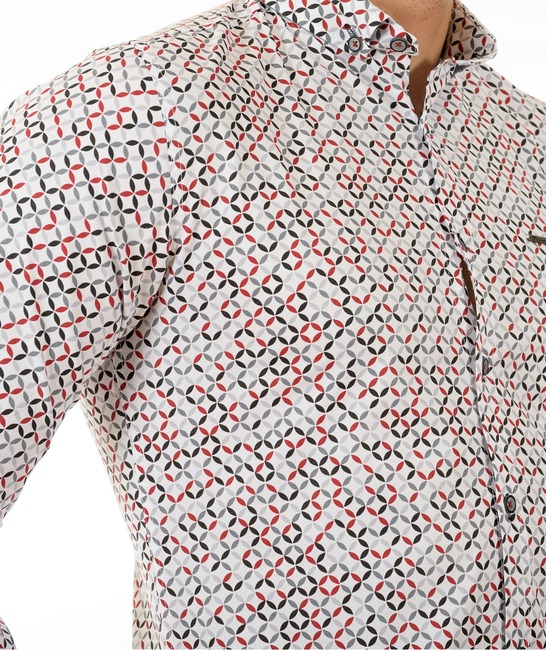 Мъжка бяла риза на сиво червени кръгове