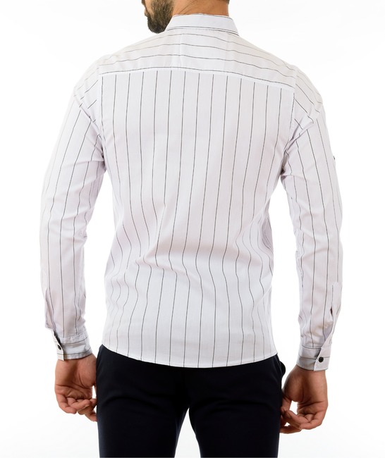 Мъжка бяла риза на широки черни райета