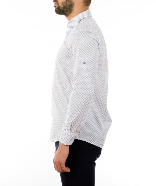 Мъжка официална бяла риза на ситни снежинки и точки