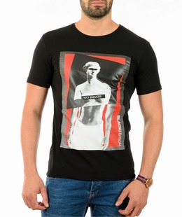 Мъжка черна тениска на момче с тиранти