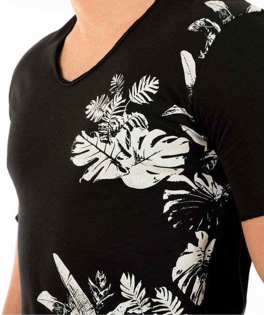 Мъжка черна тениска с палмови листа