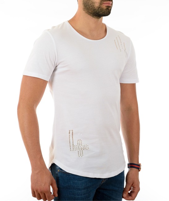 Мъжка бяла тениска на малки дупчици