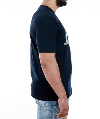 06 - Мъжка тъмно синя тениска с голям надпис JEANS 06 - Мъжка тъмно синя тениска с голям надпис JEANS