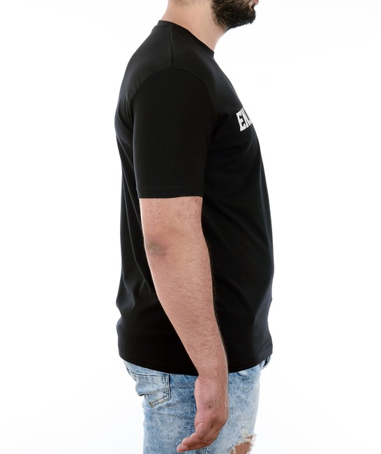 16 - Мъжка черна тениска с бял и неонов надпис