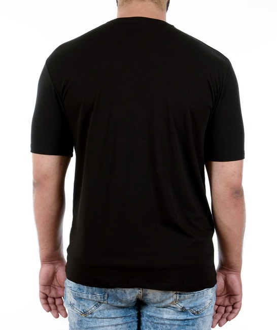 23 - Мъжка черна тениска на малки райета