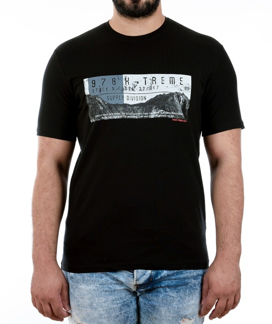 29 - Мъжка черна тениска на скалиста щампа и надпис