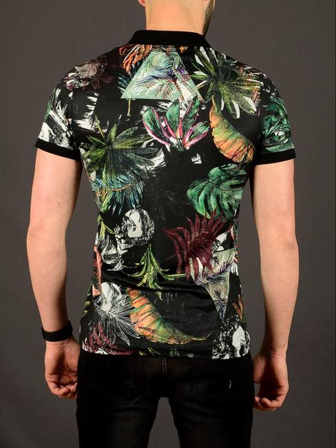 08 - Мъжка черна тениска с яка на цветни тропически листа