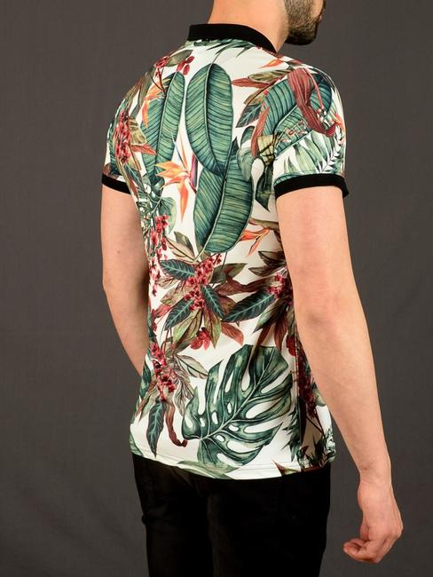 11 - Мъжка бяла тениска с яка на червени цветя и палмови листа