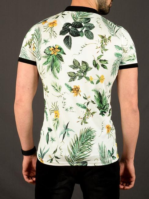16 - Мъжка бяла тениска с яка на малки жълти цветя и зелени листа