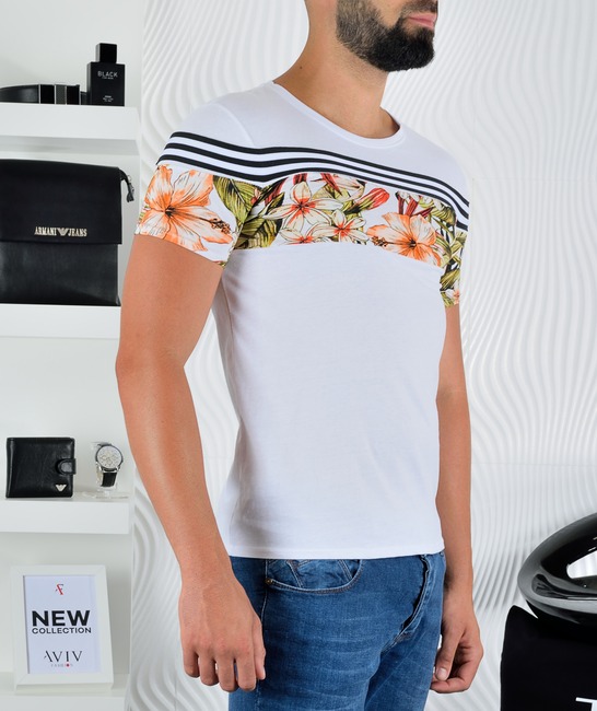 Мъжка бяла тениска на черни ленти с флорални мотиви