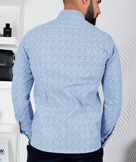 Бледо синя мъжка риза с орнаменти