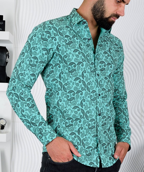 Изумрудено зелена мъжка риза с paisley елементи