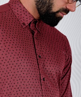 Мъжка риза на звездички цвят бордо