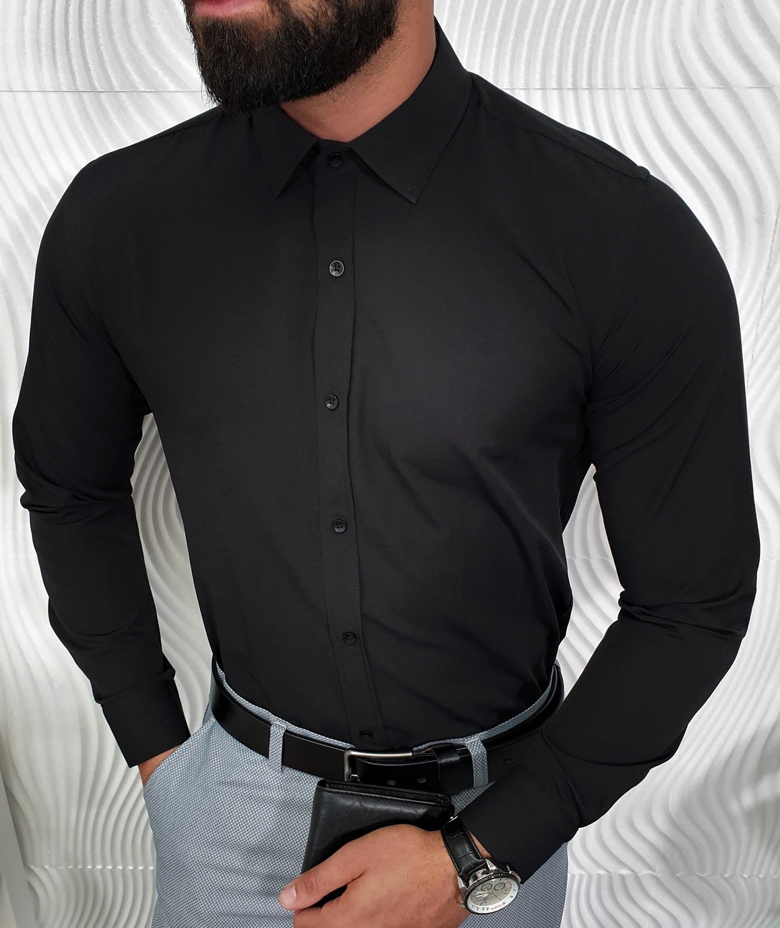 Изчистена мъжка черна риза Standart Slim Fit Изчистена мъжка черна риза Standart Slim Fit