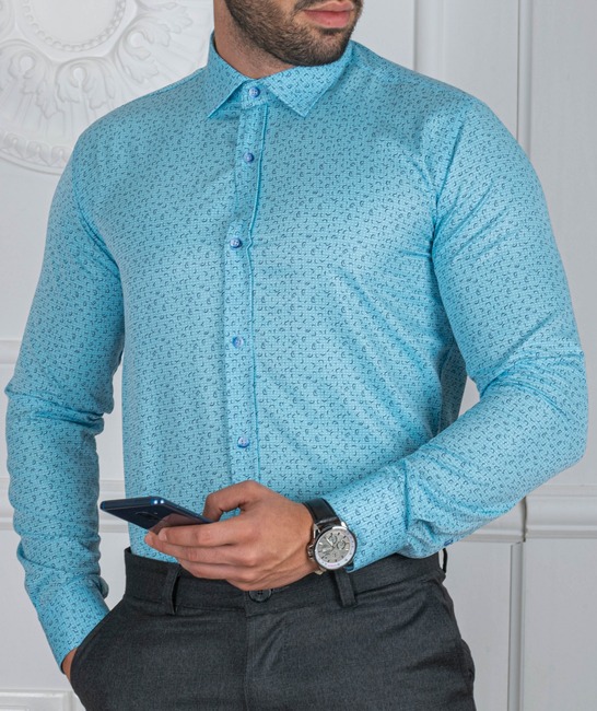 Синя мъжка риза с дъговидни черни елементи