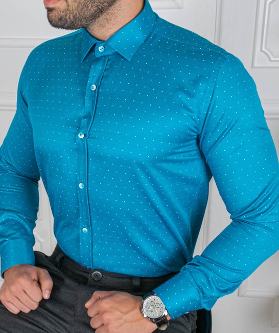 Мъжка синя риза на малки бели точки