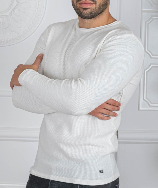Мъжки бял изчистен пуловер