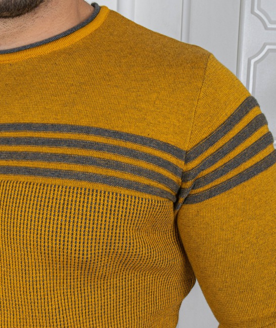 Мъжки пуловер цвят горчица с хоризонтални ленти