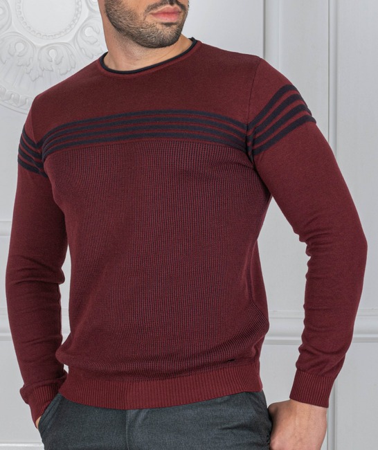 Мъжки пуловер цвят бордо с хоризонтални ленти
