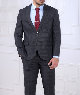 Елегантен класически мъжки костюм на тъмно сиво каре