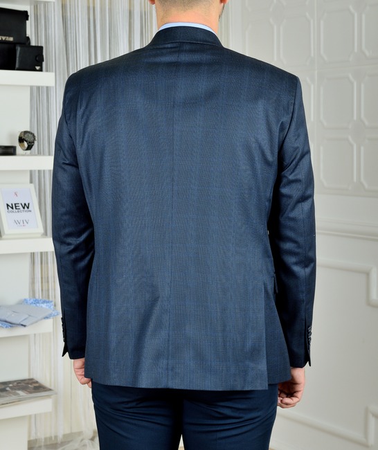 Мъжко тъмно синьо карирано класическо сако със сини ивици