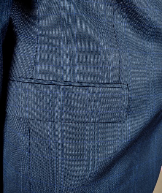 Мъжко тъмно синьо карирано класическо сако със сини ивици