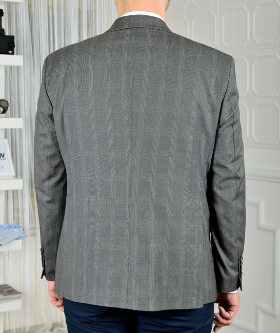 Мъжко сиво карирано класическо сако с кафяви ивици