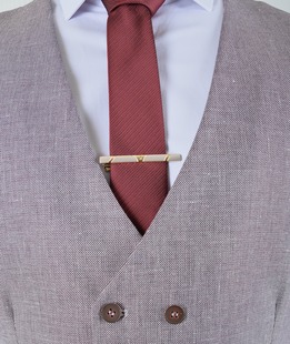 Мъжки структурен двуредов елек цвят бордо