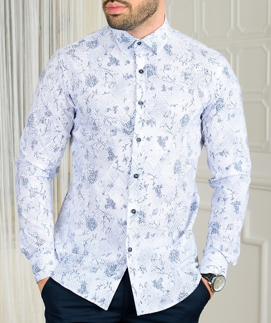 Бяла мъжка риза на графични цветя