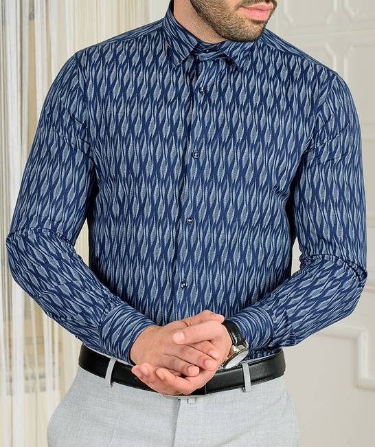 Тъмно синя мъжк риза на спираловидни елементи