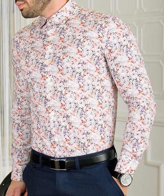 Мъжка бяла риза на малки ромбоидни елементи