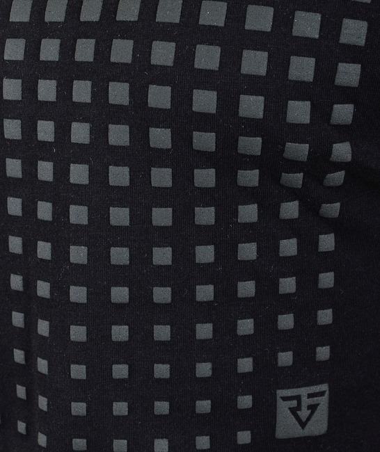 Мъжка тениска цвят черен на квадратчета