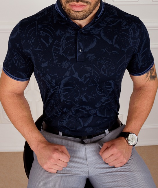 Синя мъжка поло тениска с тропически листа