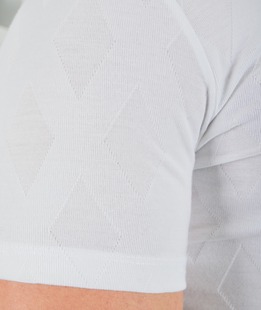 Мъжка бяла тениска на ромбоиди