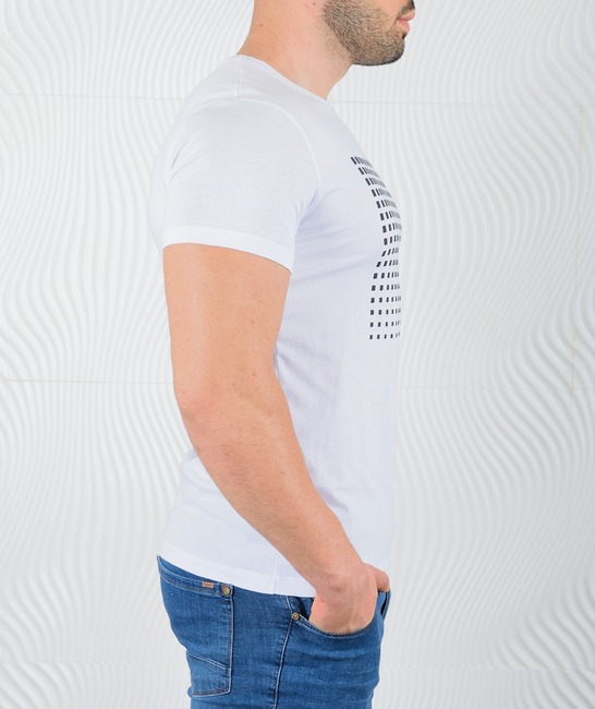 Мъжка тениска цвят бял на квадратчета