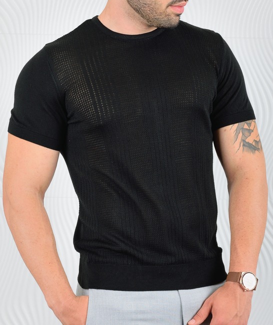Черна мъжка трикотажна тениска