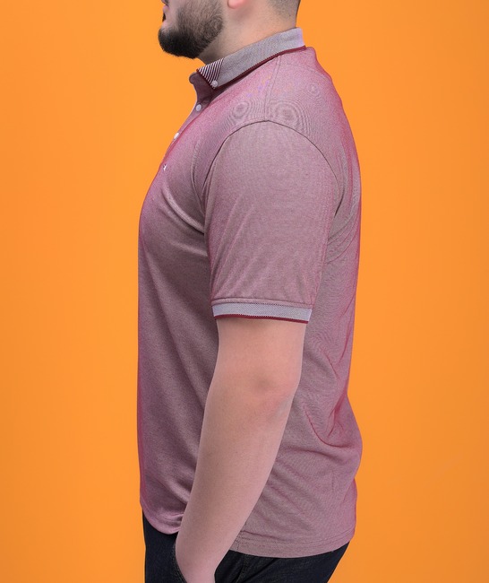 Структурна тениска голям размер с яка и малко лого цвят бордо