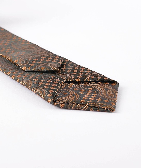Мъжка черна вратовръзка на златисти пейсли елементи