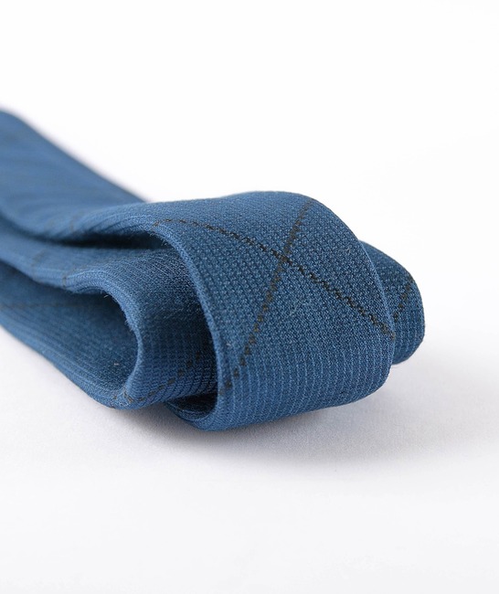 Мъжка синя вратовръзка на едро каре