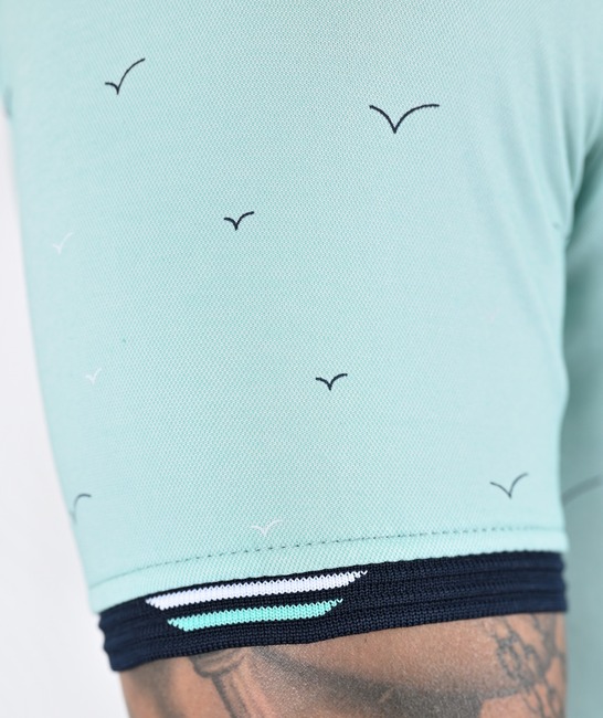 Мъжка поло тениска с птици цвят бледо зелен