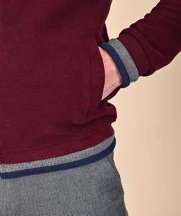 Преходно яке със сив кант цвят бордо